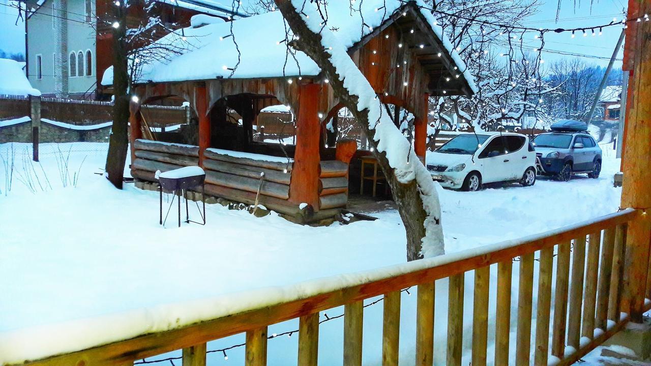 Gostynna Hata Hotel Mykulychyn Exterior photo